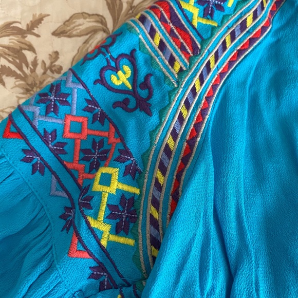 Great shirt! Like new! - Picture 7 of 12